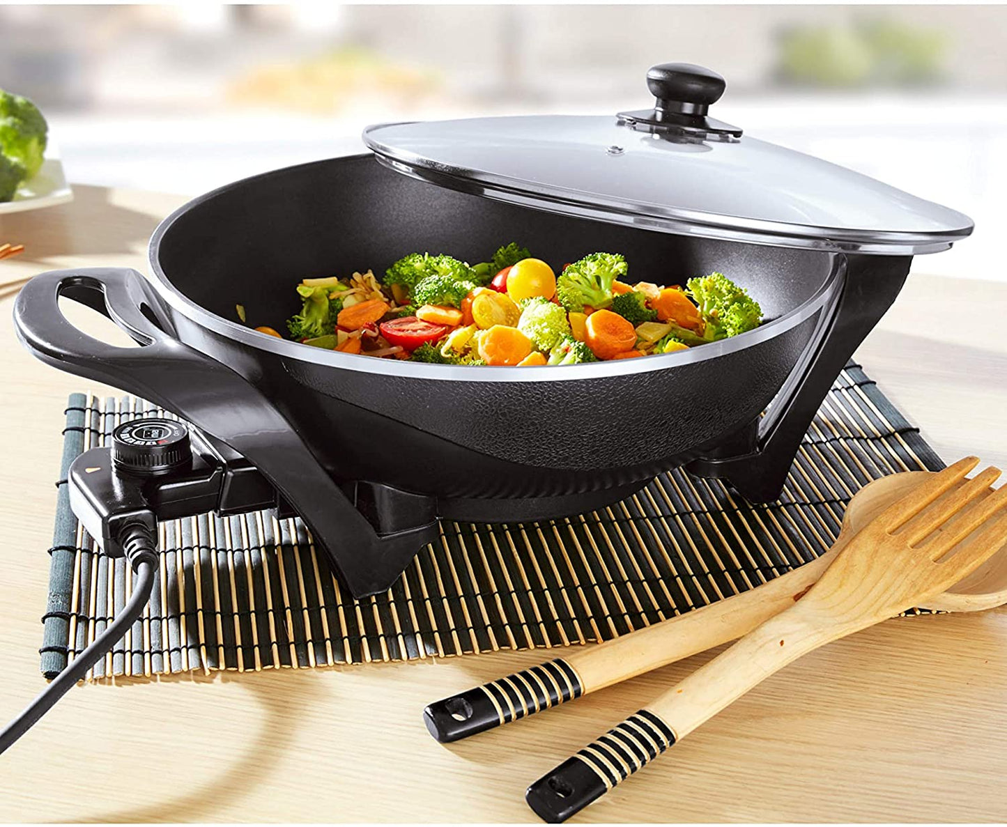 QUIGG ELECTRIC PAN WOK
